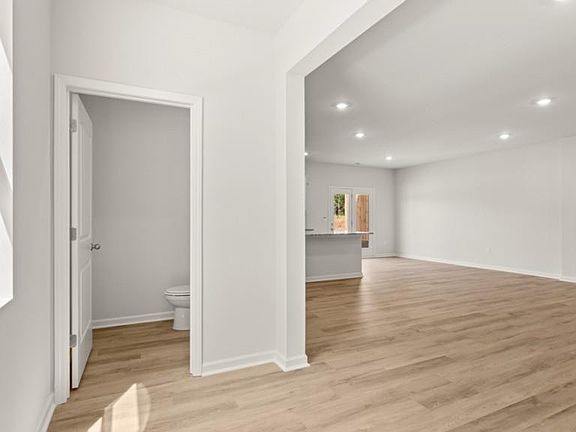5th image of 1829 Meadow Green Cir