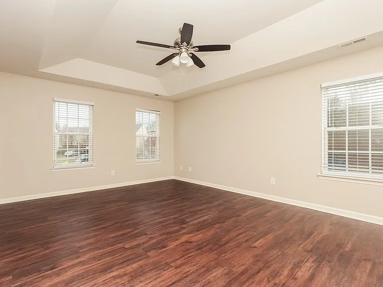 1514 Winter Ct — Photo 12
