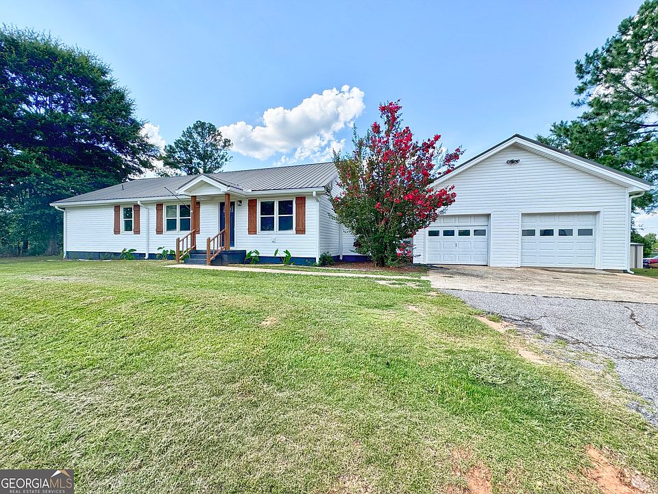 1st image of 5 Lake Dr