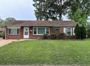 7020 Rohn Dr, Saint Louis, MO 63121