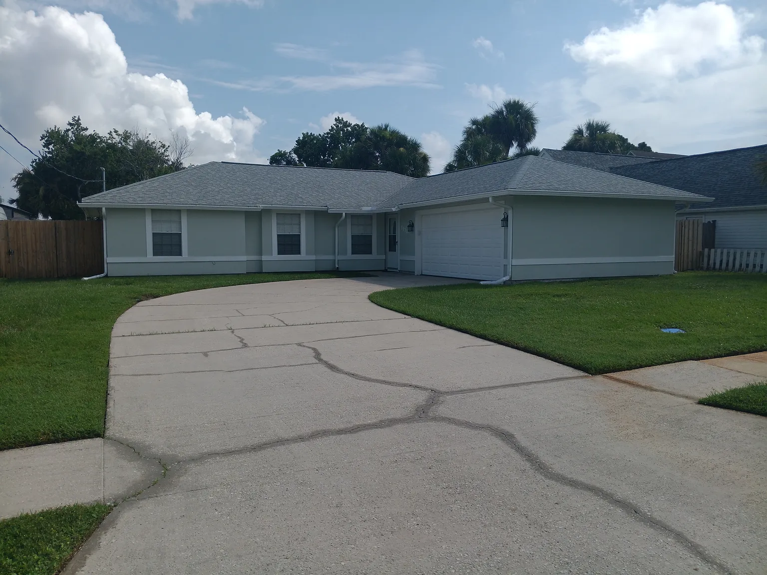 1118 Woodsmere Pkwy — Photo 1