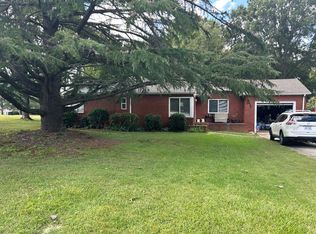 701 Ashmore Dr, Charlotte, NC 28212