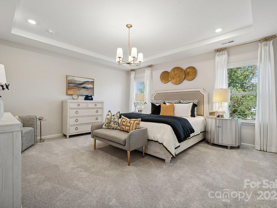 1st image of 5049 Duval Cir