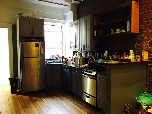 Rented by Nooklyn NYC LLC | media 25