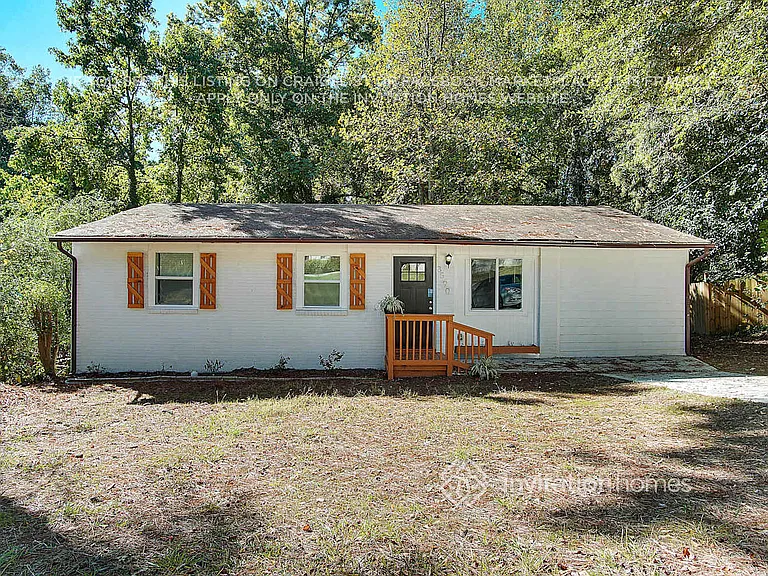 3590 Collier Dr NW — Photo 2