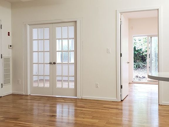 5th image of 103 Troutman St #1B