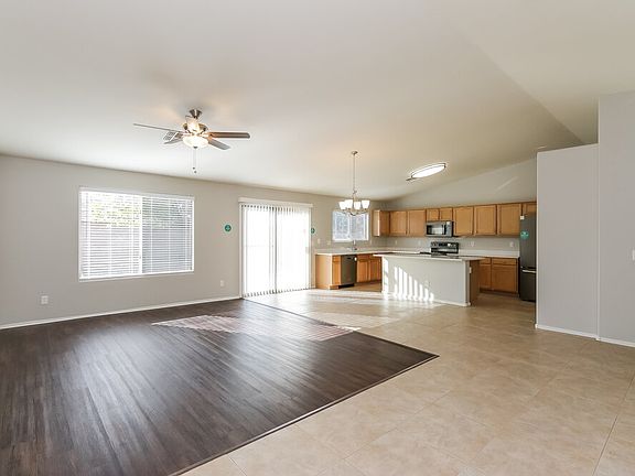 3rd image of 9283 W Mission Ln
