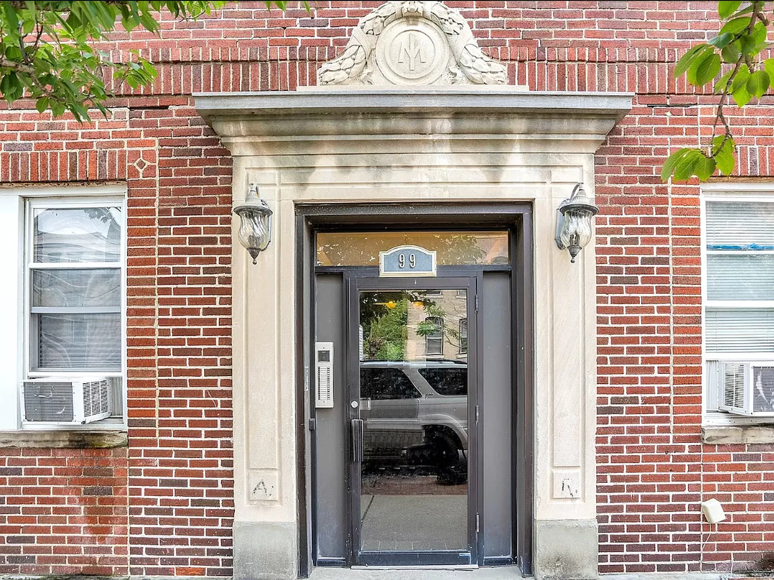 Pine Street Mews — Photo 4