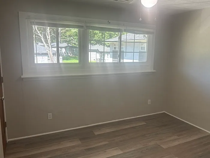 2407 Julia Ave #4 — Photo 7