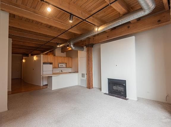 2nd image of 728 W Jackson Blvd APT 218