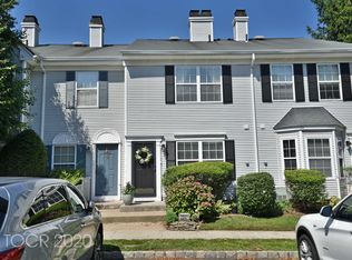 2247 Margaret Ct, Mahwah, NJ 07430
