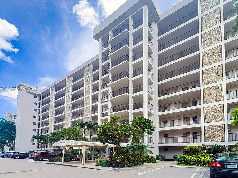 3200 N Palm Aire Dr #207 — Photo 19
