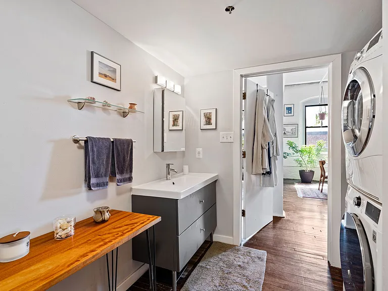 429 N 13th St #5G — Photo 33
