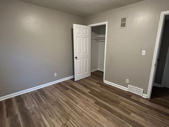 5th image of 1195 NW Aurora Ave #6