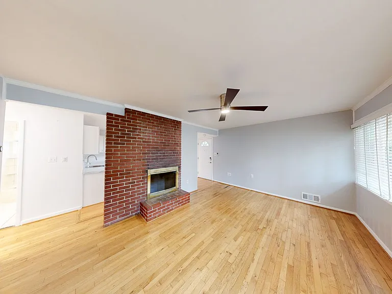 400 Dean Dr — Photo 3