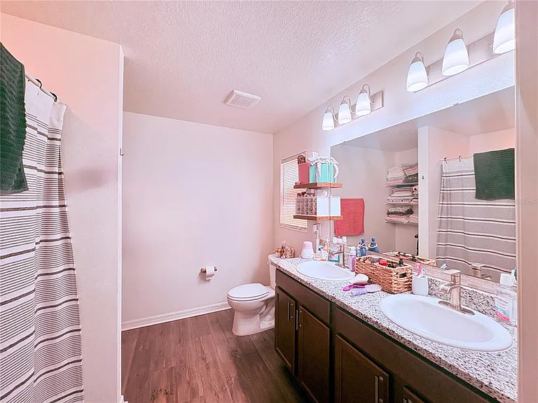 1084 Papaya Cir — Photo 32