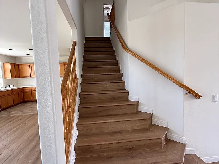 671 Bennett Ave — Photo 6