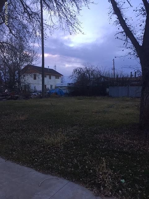 1st image of 333 Galena St