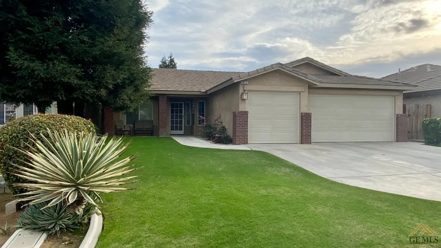9911 Salerosa Ct photo 1