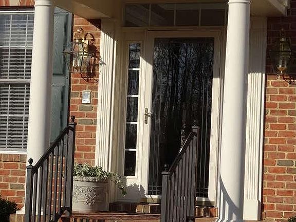 2nd image of 601 Yawl Ct