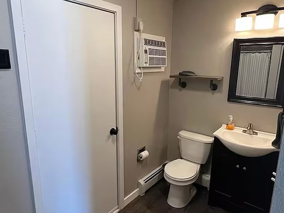 4th image of 1208 Elm Ave E #5