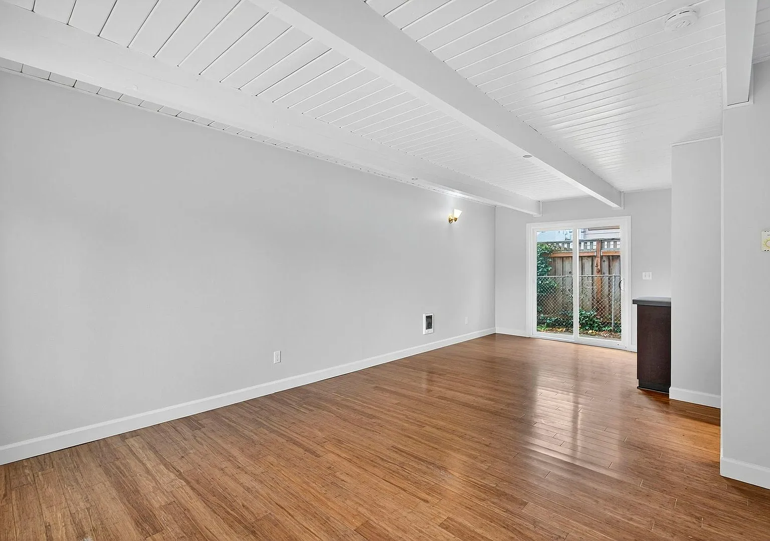 Capitol Terrace Apartments — Photo 3