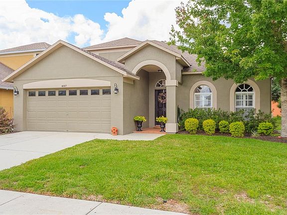 2nd image of 4007 Stornoway Dr