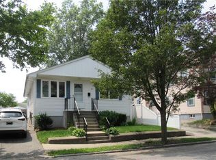 156 Nelson St, Providence, RI 02908