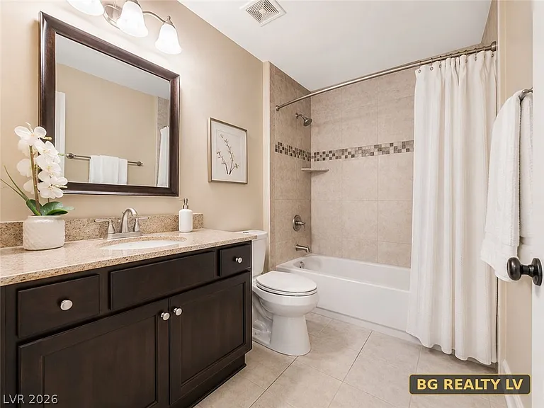 6600 Light Breeze Dr — Photo 12