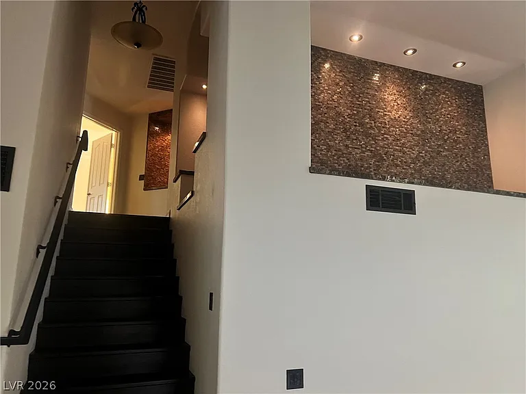 8225 Woodland Prairie Ave — Photo 45