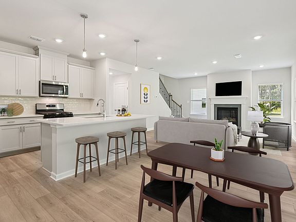 The Brentwood floorplan with the Fresh Harbor interior package.