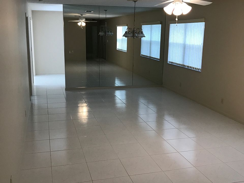 1st image of 1620 Palmland Dr