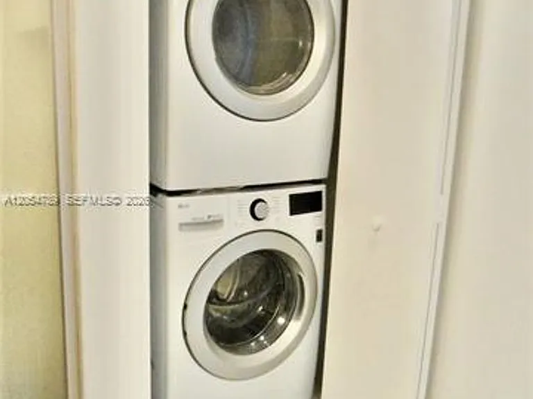 1000 Island Blvd #CU-2308 — Photo 26