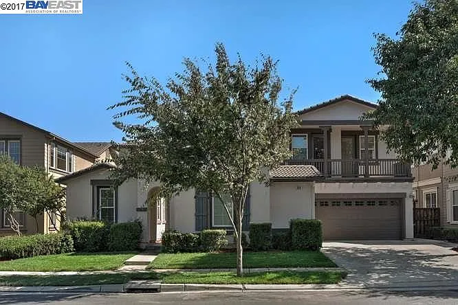 300 Nicole Ave photo 1