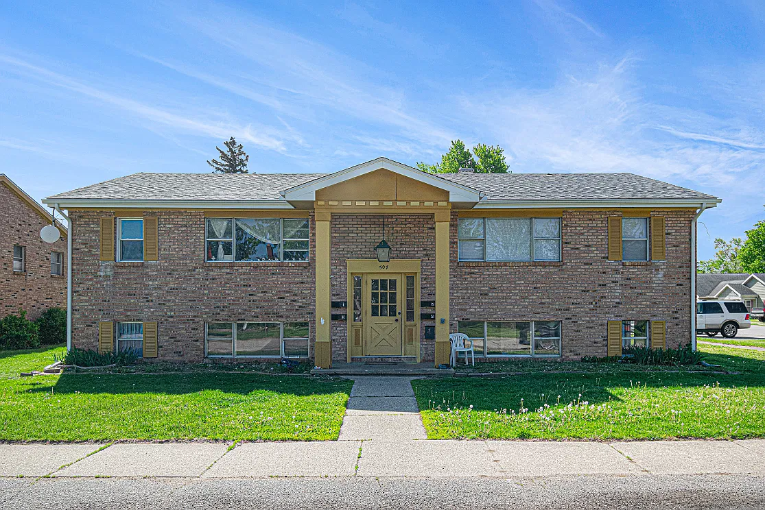 Charming Apartments in Walkerton — Photo 2