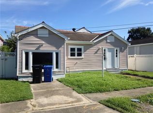 8831 Stroelitz St, New Orleans, LA 70118