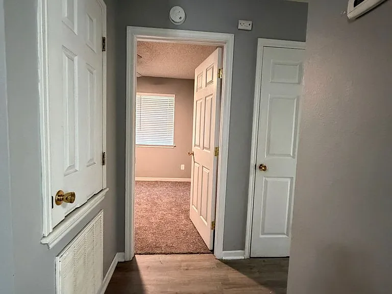 613 N Kinney Ave — Photo 10