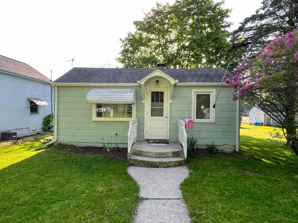 316 Frank Ave, Algoma, WI 54201