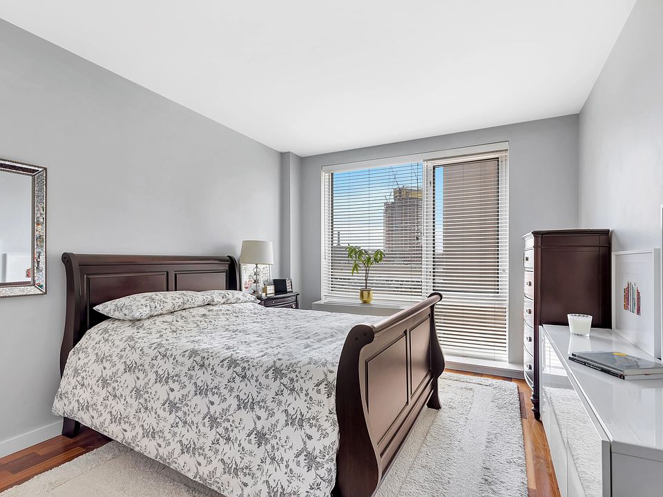 1st image of 2-40 51st Ave #3F