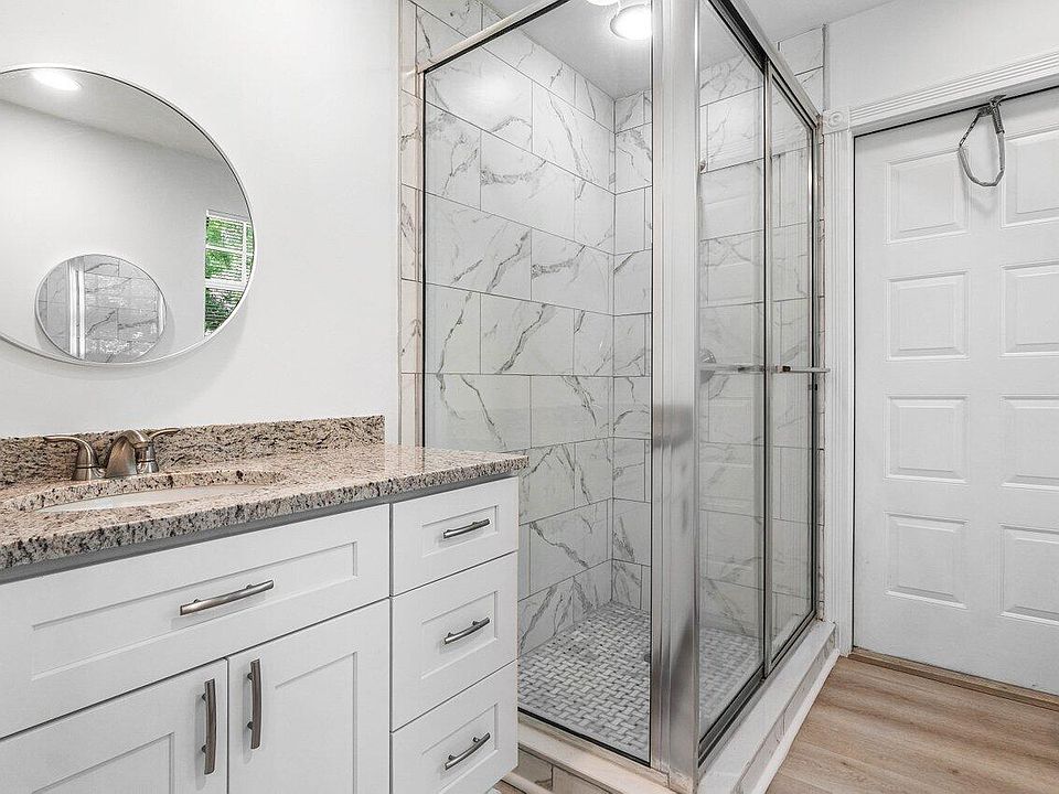 1st image of 1671 SW Waterfall Boulevard