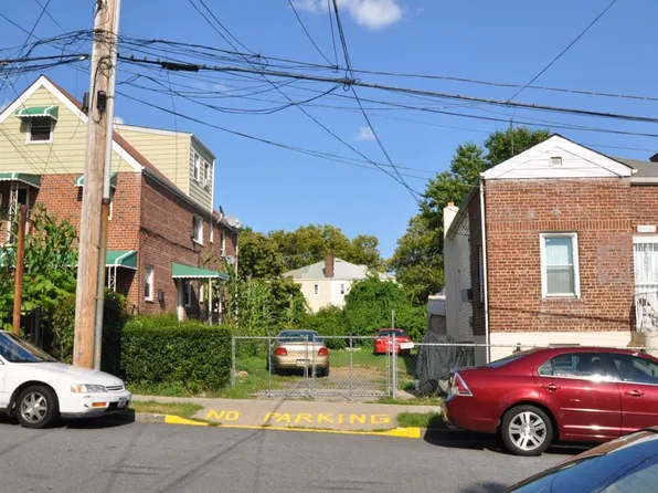 3210 Hering Ave, Bronx, NY 10469