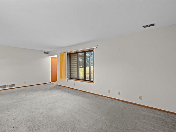 4th image of 3721 West Loomis ROAD