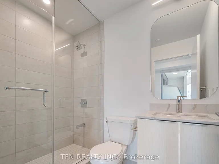 15 Richardson St #612 — Photo 19