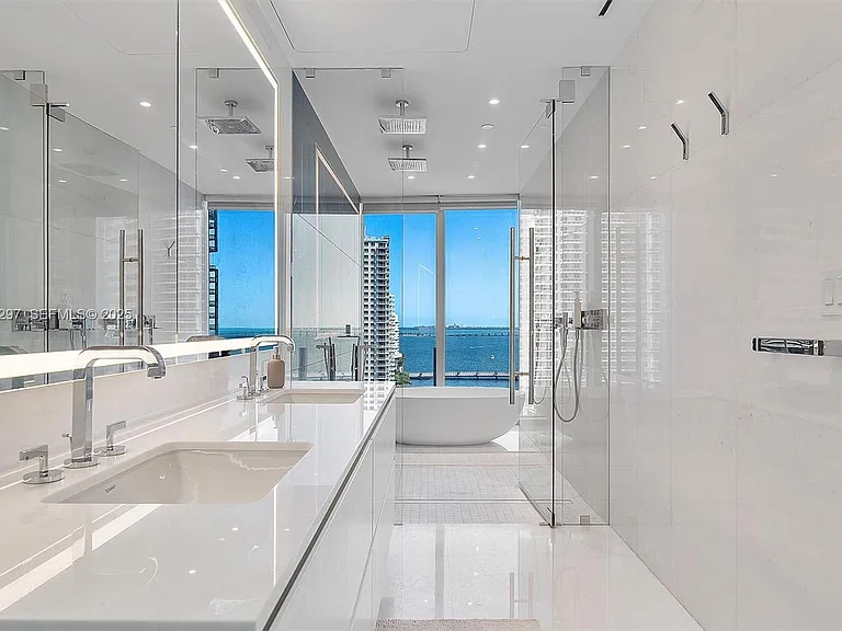 300 Biscayne Boulevard Way #1803 — Photo 13