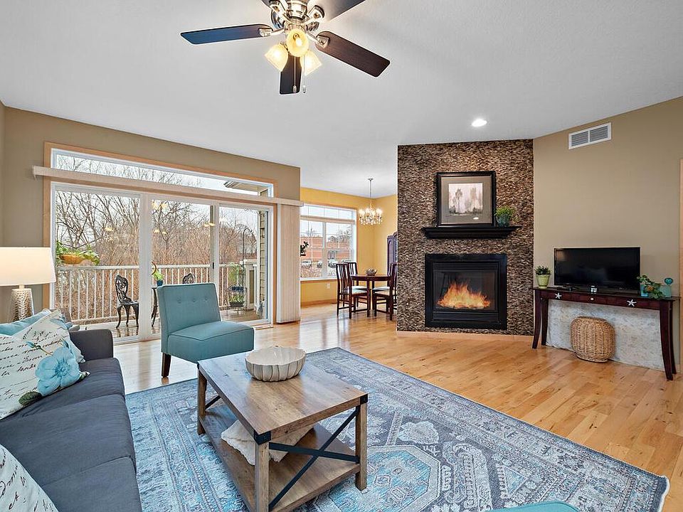 1st image of 1562 Crawford Dr