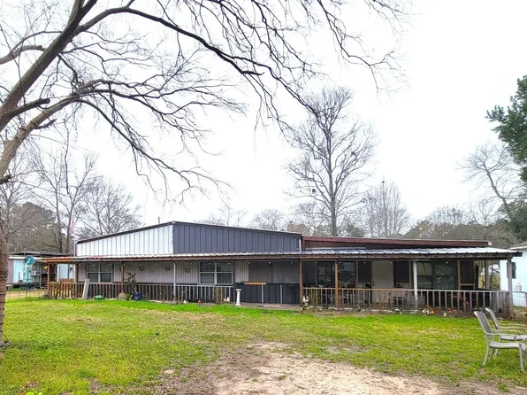 20724 Brazos Dr, New Caney, TX 77357