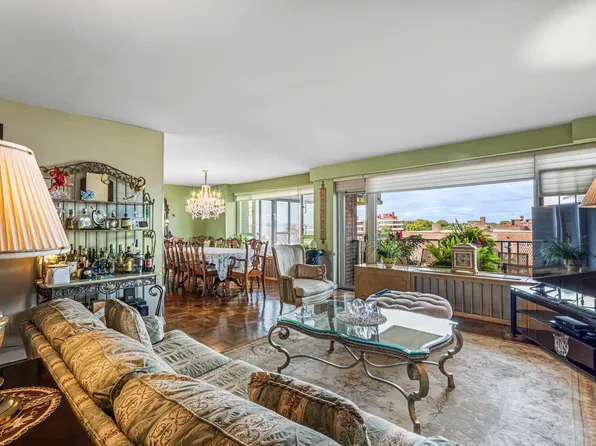 166-25 Powell Cove Boulevard image 12 of 35