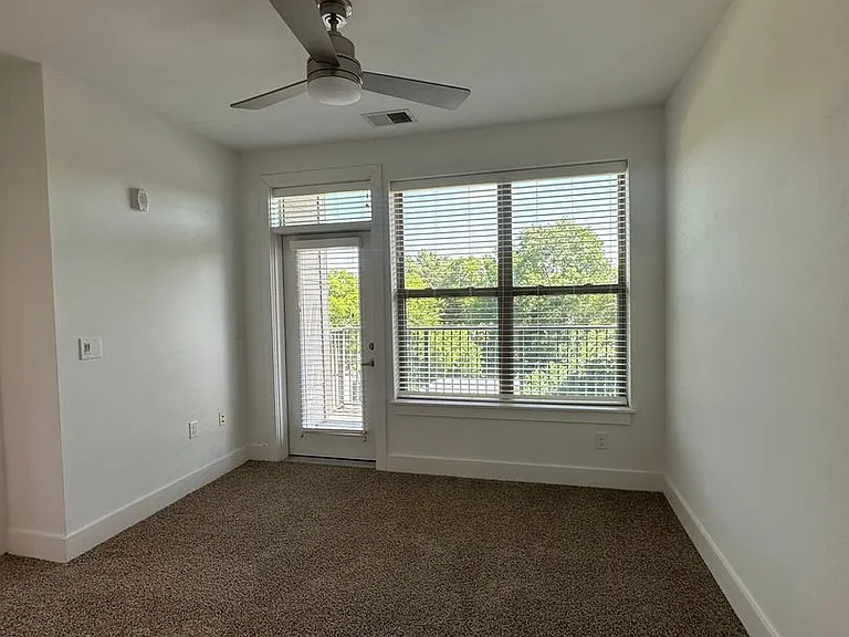 Artisan Hill — Photo 38
