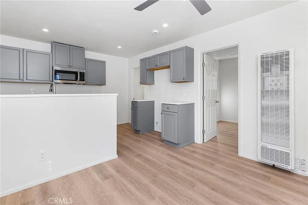 1 bed, 375 sqft, $2,600 — Photo 3