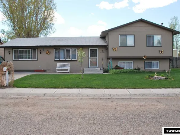 1630 Cardinal St, Worland, WY 82401